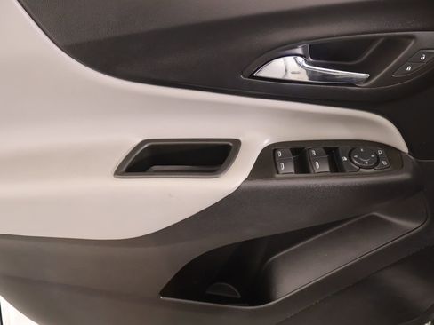 Used 2024 Chevrolet Equinox LT image 14