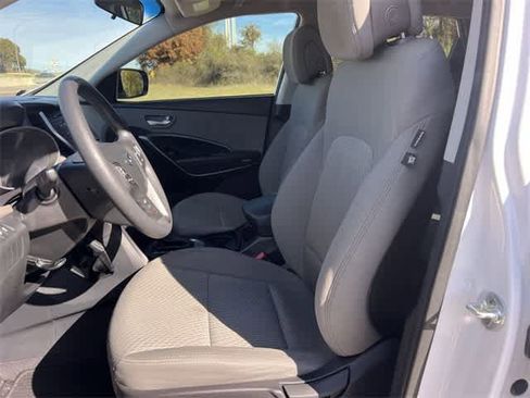 Used 2017 Hyundai Santa Fe Sport image 11