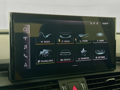 Certified 2024 Audi Q5 Premium AWD/4WD image 16