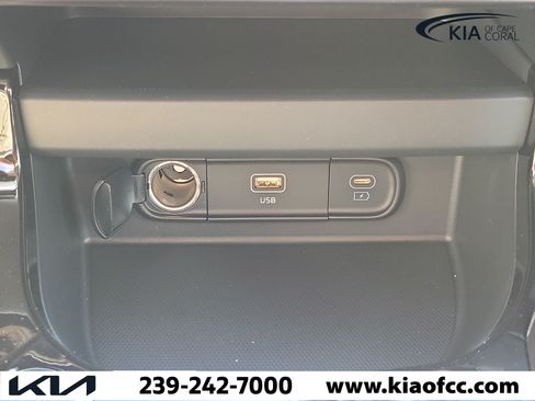New 2026 Kia Seltos S FWD image 26