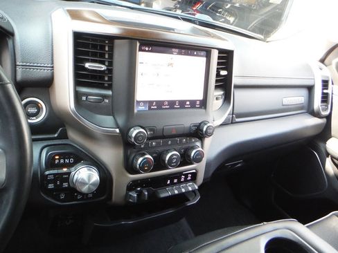 Used 2022 RAM 1500 Laramie AWD/4WD image 40