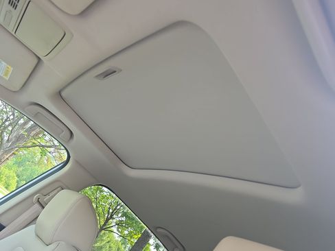 Used 2021 Honda CR-V Touring image 30