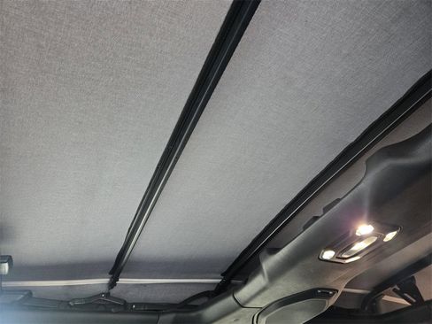 Used 2022 Jeep Wrangler Unlimited Sport image 27