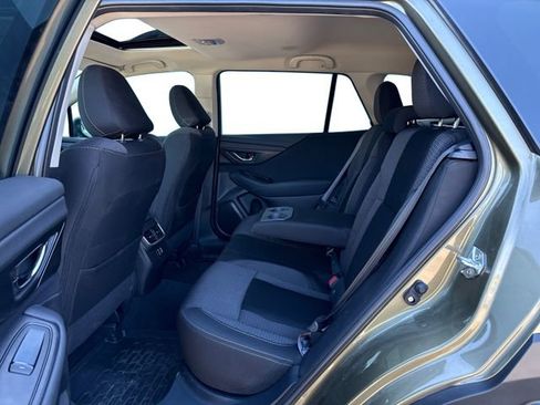 Used 2025 Subaru Outback Premium w/ Popular Package #1 AWD/4WD image 11