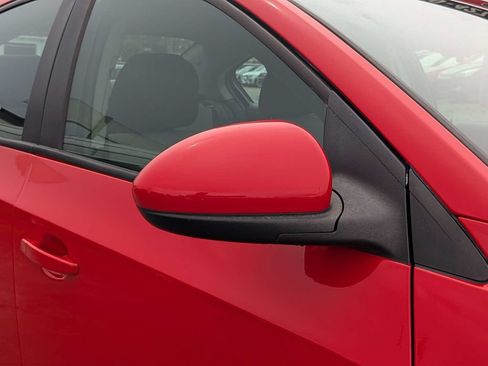 Used 2016 Chevrolet Cruze LS FWD image 12