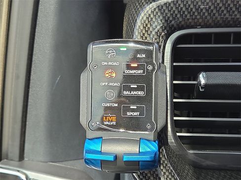 New 2025 Ford F250 Lariat w/ Lariat Ultimate Package image 17