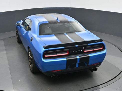 Used 2016 Dodge Challenger SRT Hellcat RWD image 56