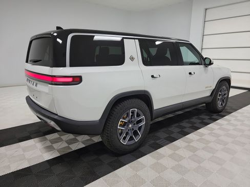 Used 2024 Rivian R1S Adventure image 5