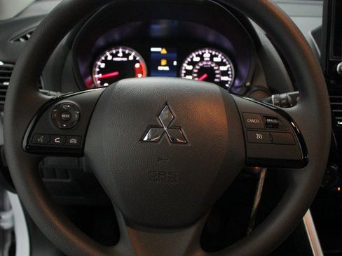 New 2026 Mitsubishi Eclipse Cross ES image 8