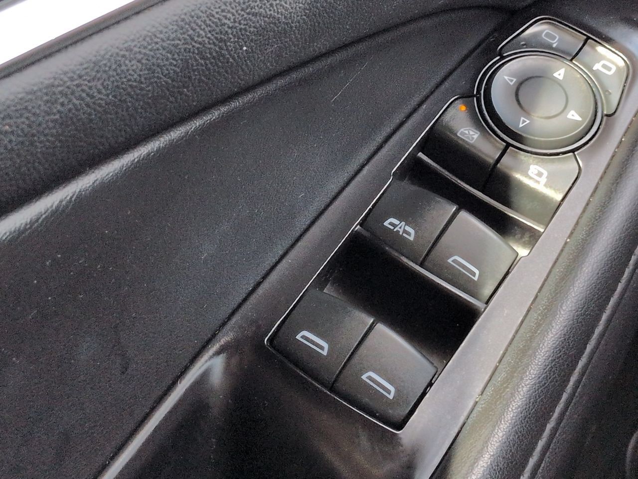 Used 2020 Buick Enclave Avenir w/ Avenir Technology Package AWD/4WD image 25