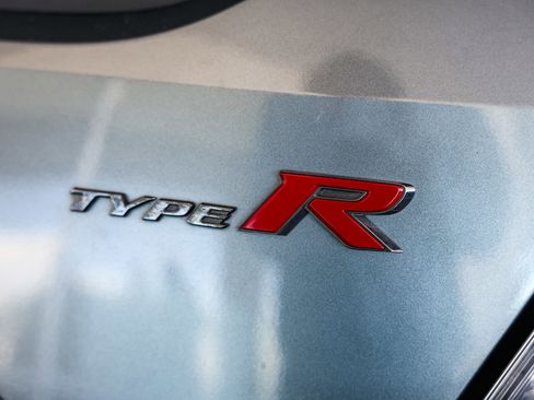 Used 2018 Honda Civic Type R image 13