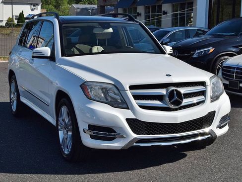 Used 2014 Mercedes-Benz GLK 350 4MATIC w/ Premium 1 Package image 9