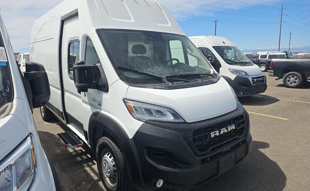 Used 2024 RAM ProMaster 3500 w/ Delivery Van Package FWD image 2