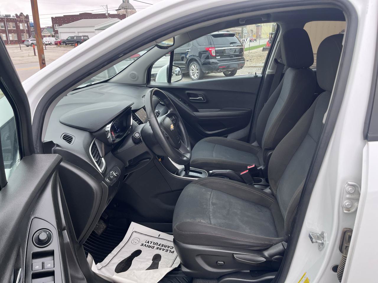 Used 2020 Chevrolet Trax LS w/ Tint and Cruise Package AWD/4WD image 19