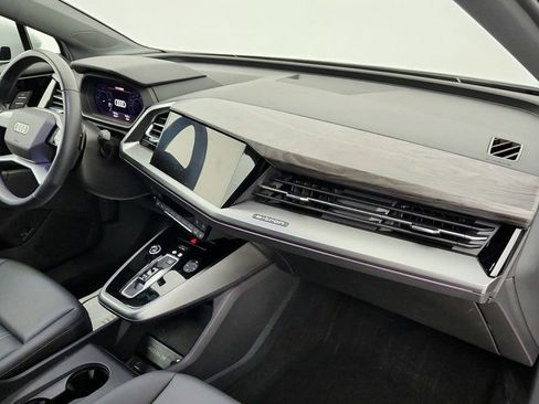 Used 2024 Audi Q4 e-tron Premium Plus w/ Premium Plus image 25