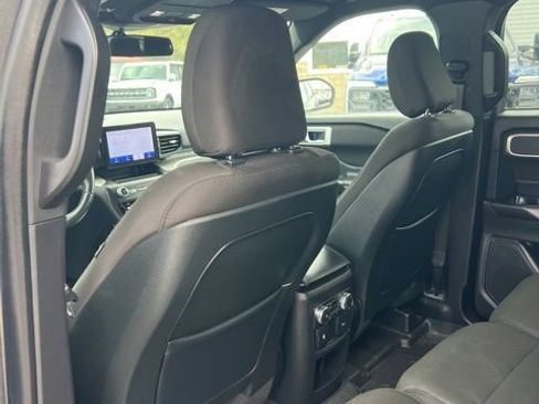 Used 2020 Ford Explorer XLT w/ Comfort Package AWD/4WD image 44