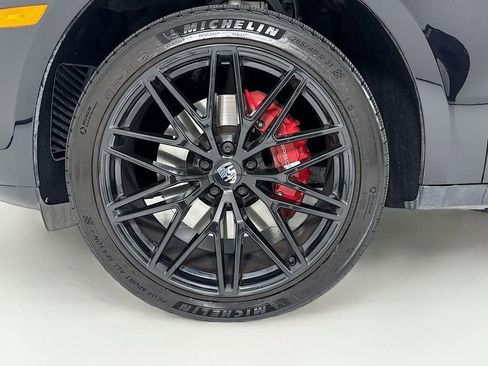 Certified 2025 Porsche Macan S AWD/4WD image 31