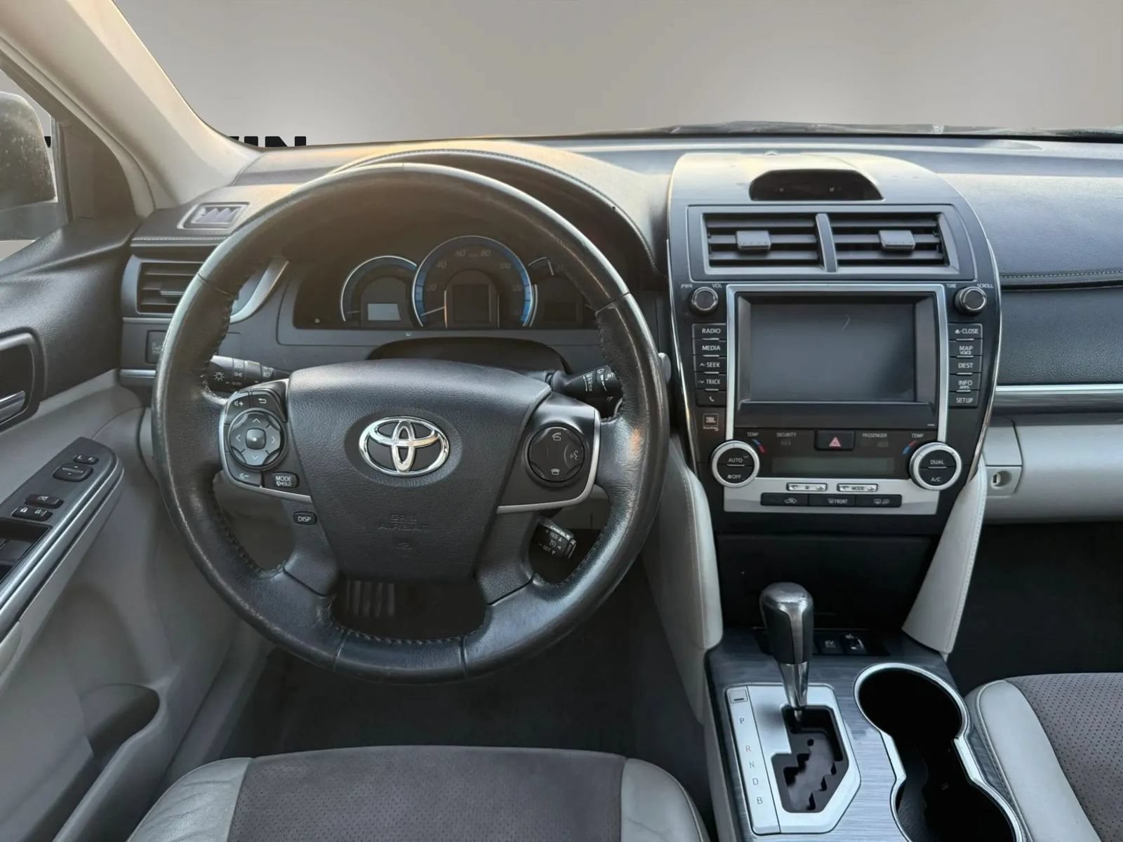 Used 2013 Toyota Camry XLE w/ Leather Pkg FWD image 17