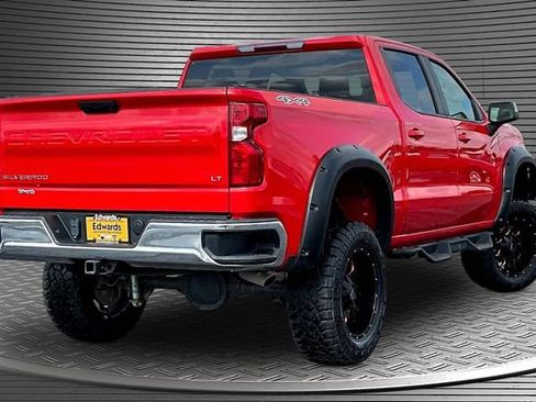 Used 2022 Chevrolet Silverado 1500 LT w/ LPO, Dark Essentials Package AWD/4WD image 6