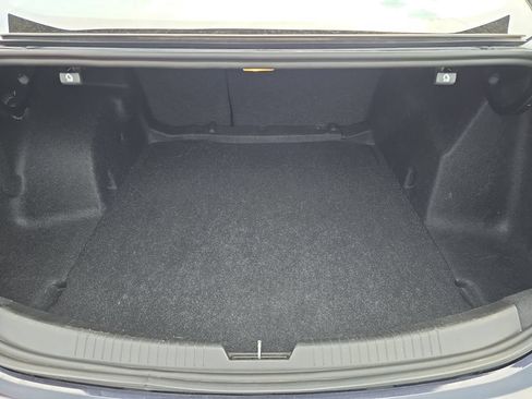 Used 2023 Chevrolet Malibu LT FWD image 28