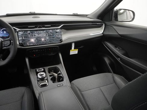 New 2026 Jeep Cherokee Laredo AWD/4WD image 21