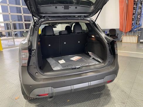 New 2026 Nissan Kicks SR image 7