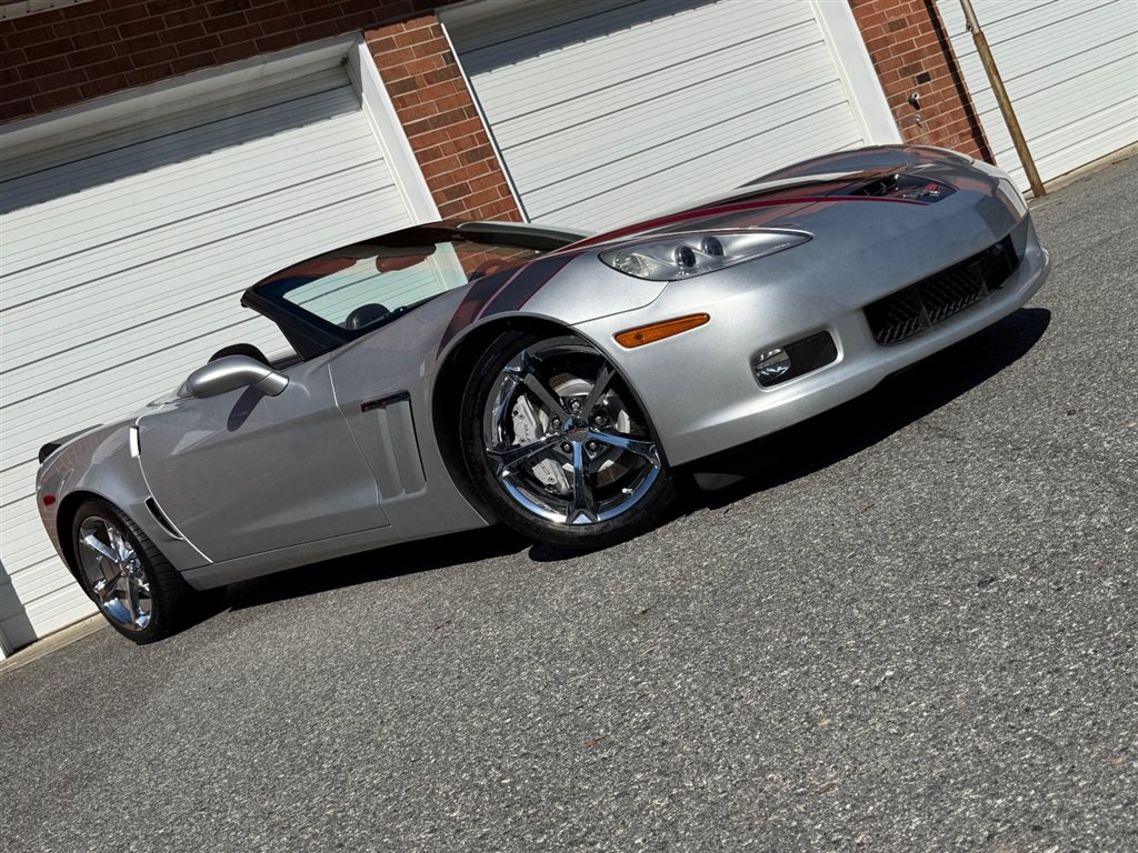 Used 2011 Chevrolet Corvette Grand Sport w/ Preferred Equipment Group RWD image 32