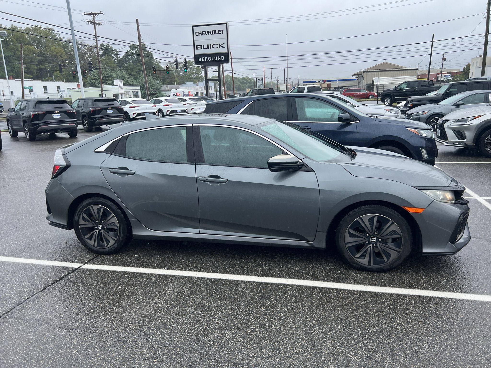 Used 2018 Honda Civic EX image 4