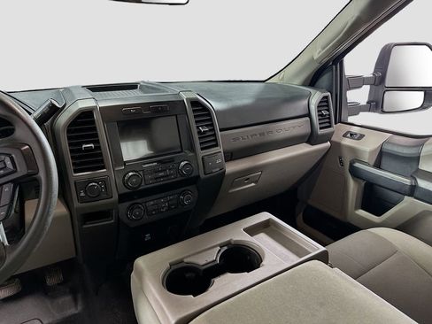 Used 2021 Ford F250 XL w/ Power Equipment Group AWD/4WD image 22