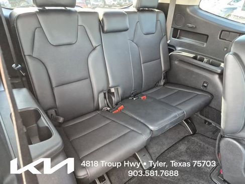 Certified 2023 Kia Telluride S FWD image 17