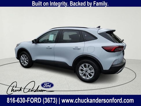 New 2025 Ford Escape Active w/ Tech Pack #1 AWD/4WD image 8