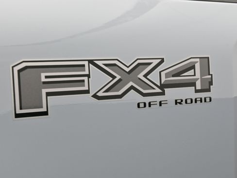 Used 2024 Ford F250 Lariat w/ Lariat Ultimate Package image 11