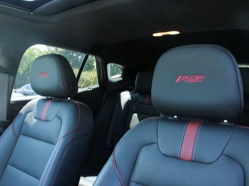Used 2024 Chevrolet Trax RS w/ Sunroof Package FWD image 14