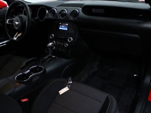Used 2017 Ford Mustang V6 image 20
