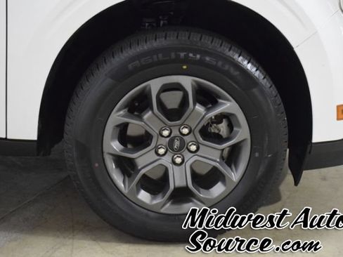 Used 2022 Ford Maverick XLT FWD image 12