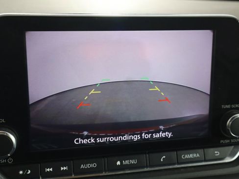 Used 2021 Nissan Rogue S FWD image 35