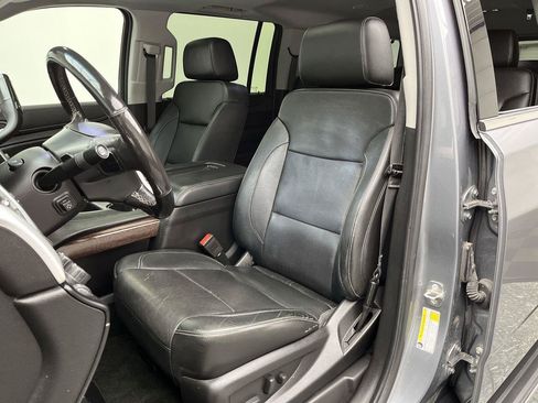 Used 2018 GMC Yukon XL SLT w/ Open Road Package AWD/4WD image 12