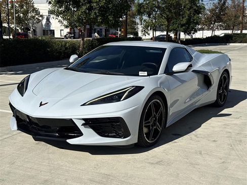 Used 2021 Chevrolet Corvette Stingray Convertible w/ Battery Protection Package image 7