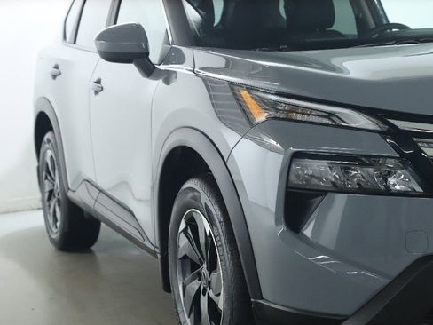 Certified 2026 Nissan Rogue SV w/ Cold Weather Package image 9