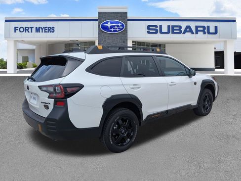 Used 2025 Subaru Outback Wilderness AWD/4WD image 4