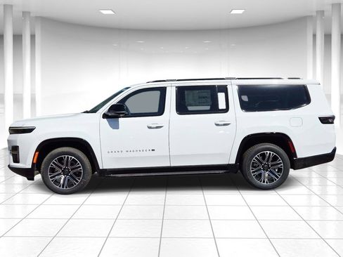 New 2026 Jeep Grand Wagoneer L 4WD w/ Premium Group I image 6