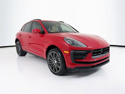 New 2026 Porsche Macan image 7