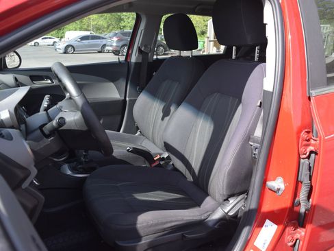 Used 2015 Chevrolet Sonic LT FWD image 6
