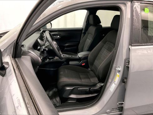 Used 2024 Honda HR-V Sport image 10