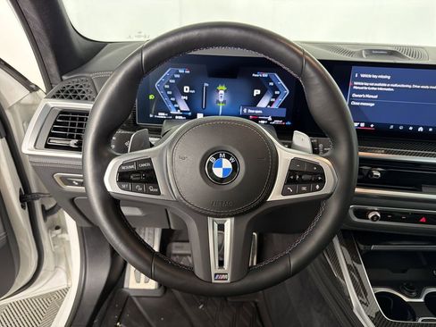 Used 2024 BMW X7 M60i w/ Executive Package image 29
