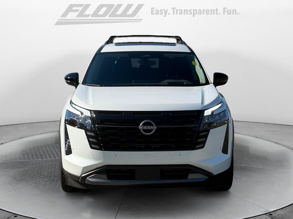 Used 2026 Nissan Pathfinder Platinum w/ Cargo Package FWD image 2