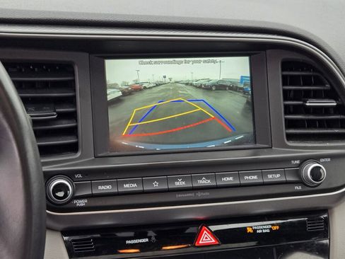 Used 2020 Hyundai Elantra Value Edition image 24