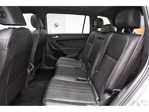 Used 2022 Volkswagen Tiguan SE R-Line AWD/4WD image 13