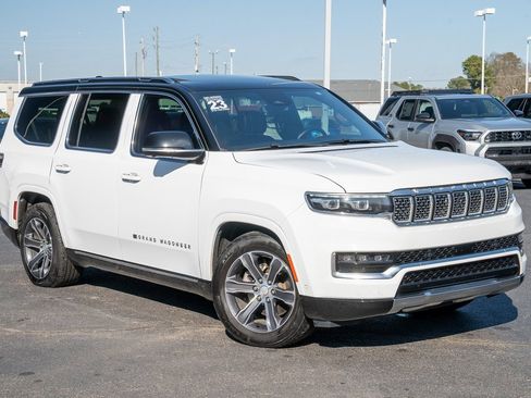 Used 2023 Jeep Grand Wagoneer 4WD image 1