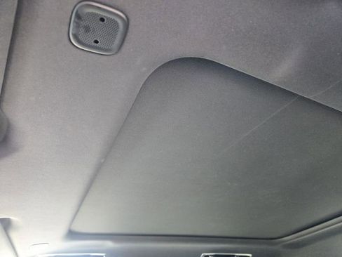 Used 2025 Land Rover Range Rover Sport SE image 27